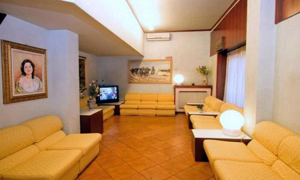 Piccolo Hotel Milan Exterior photo